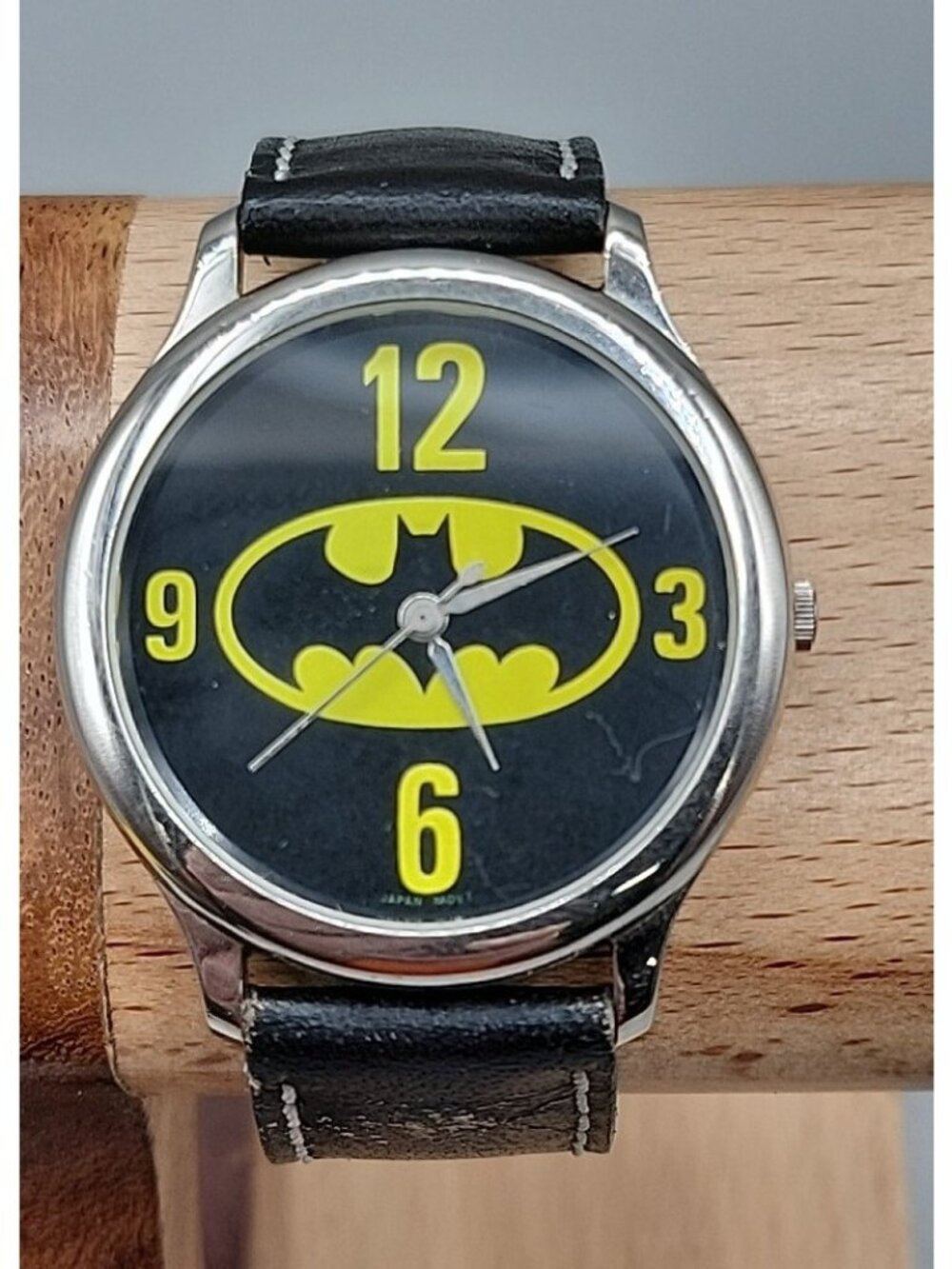 DC COMICS by 1989 Fossil Batman Unisex Watch 7.5 Black Leather Band 36mm BA-6315
